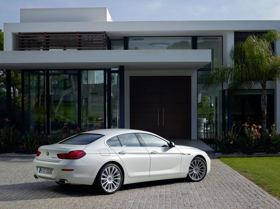  BMW 650i Gran Coupe 2015 года  (фото 17 из 32)